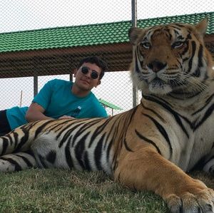 Meet your Posher, Andre